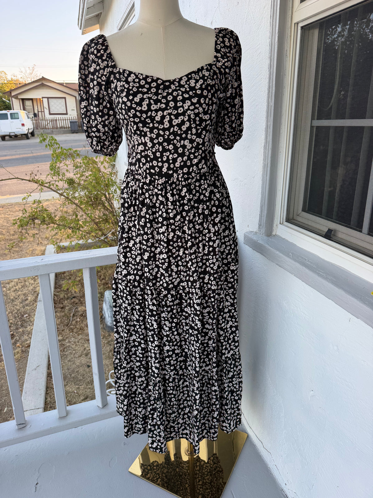 Black Floral Maxi Dress – Smocked Back, Puff Sleeves, Lined | Lindasboutique