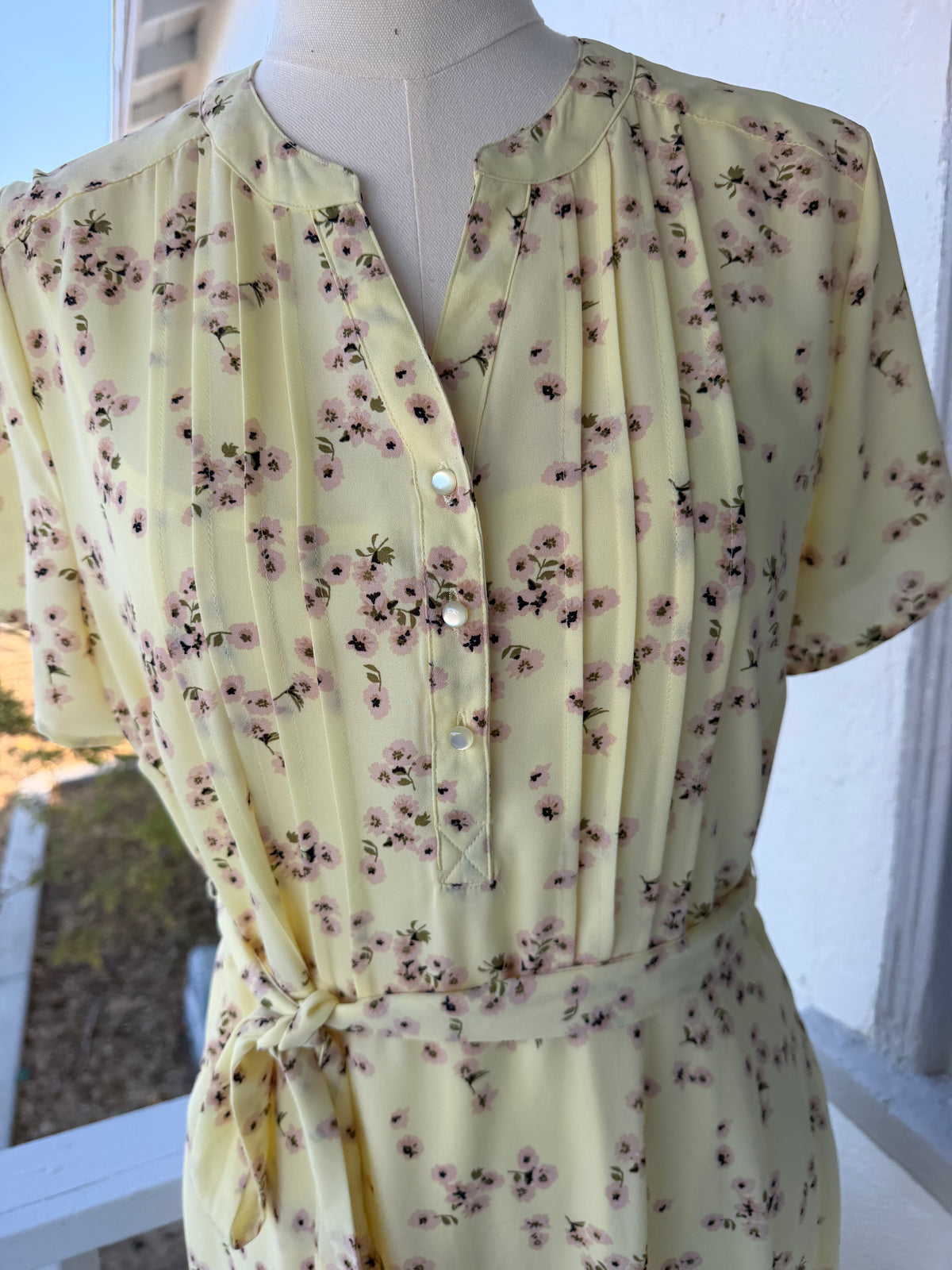 Yellow Floral Midi Dress – Button Front, Tie Waist, Fully Lined | Lindasboutique