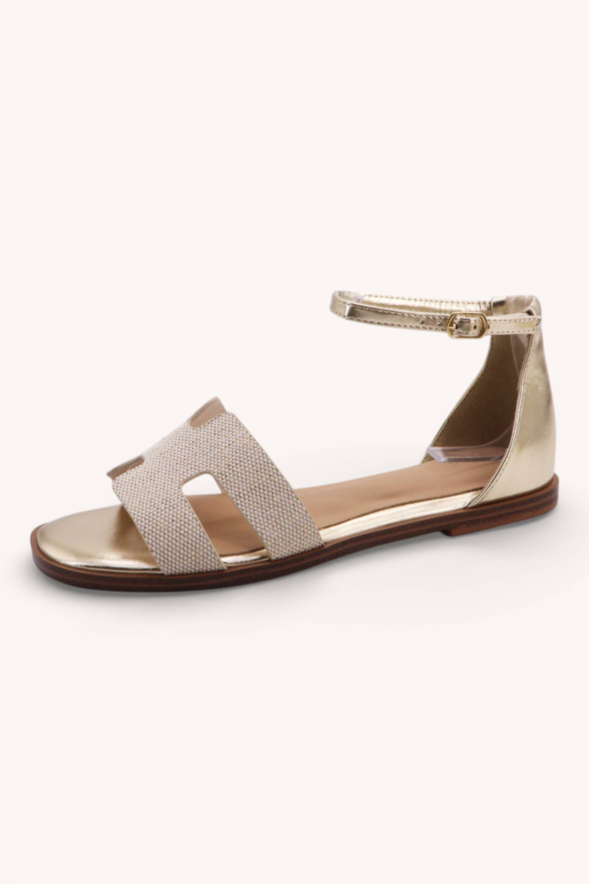 Gold Sandals  (copia)